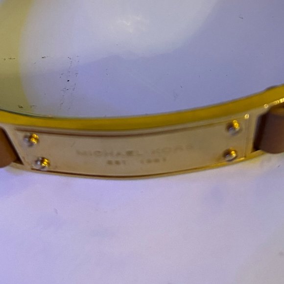Michael Kors Logo Leather Bracelet - Picture 3 of 4